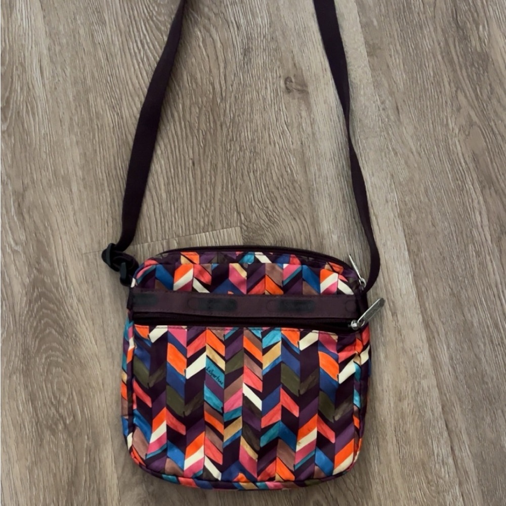 LeSportSac Zipper purse